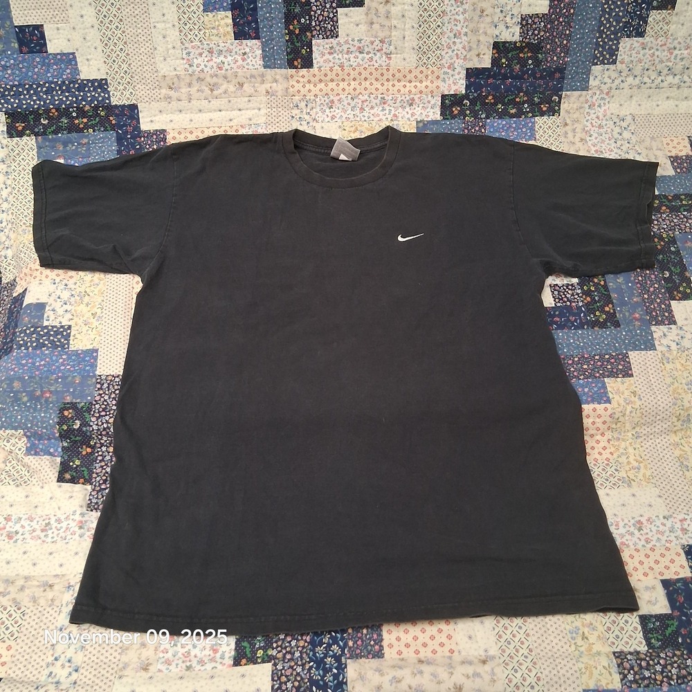 Vintage Nike Y2K Embroidered Check Logo Black T Shirt Size Large Crew Neck
